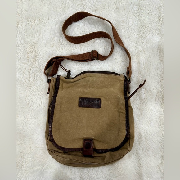 Duluth Trading Co Handbags - Duluth Trading Co Tan and Brown Crossbody Bag